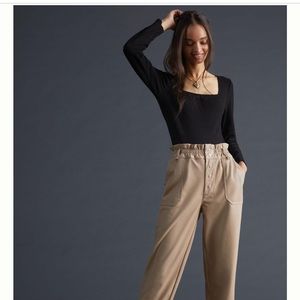 Anthropologie- t.la Ribbed, Square-neck, long-sleeved top